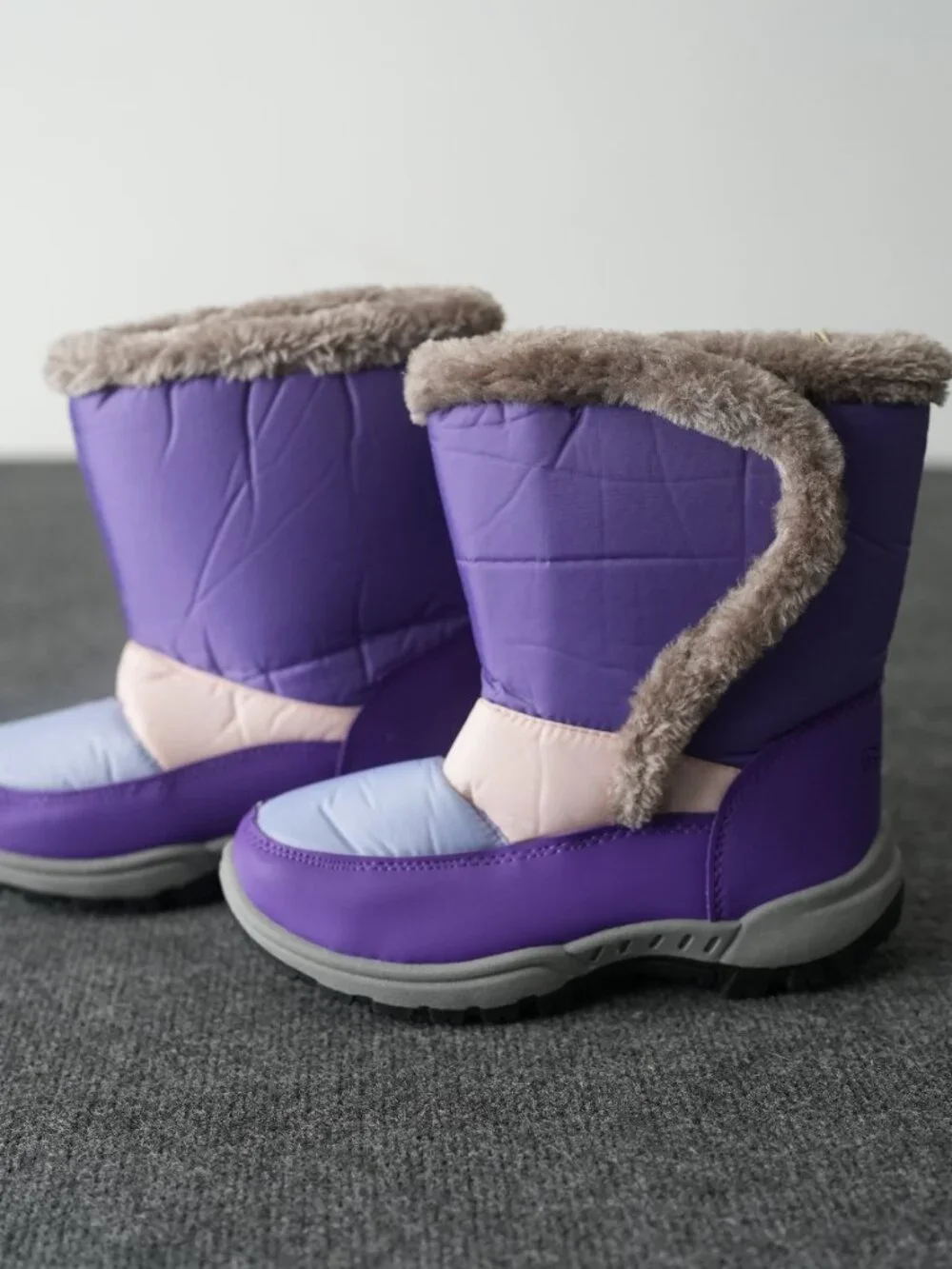 Caribou Faux Fur Trim Adaptive Snow Boots Kids Size 4